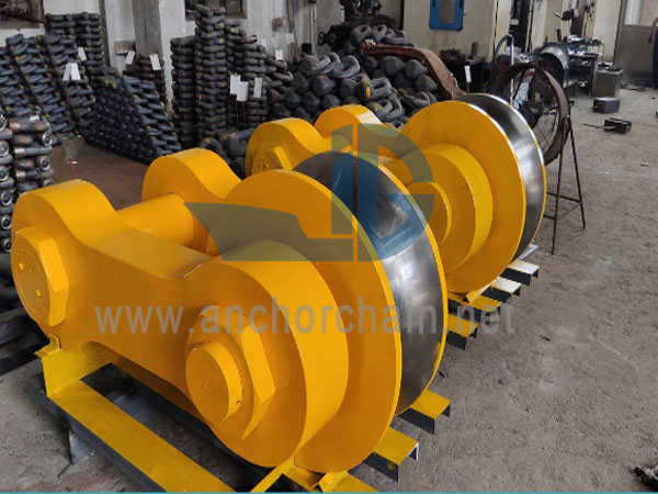 Roller ပါသော 1000T Double Pin Connector