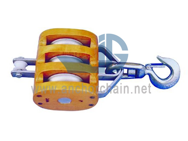 Rotating Hook အမျိုးအစားပါရှိသော အမေရိကန်သစ်သားတုံး သုံးဆ